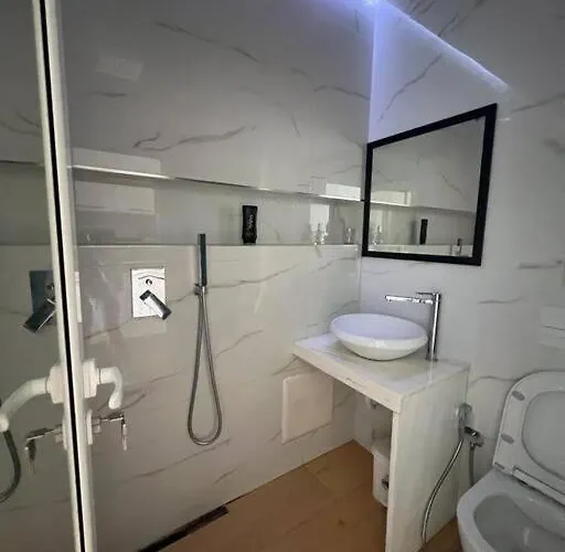 Daire Central Studio Tiran